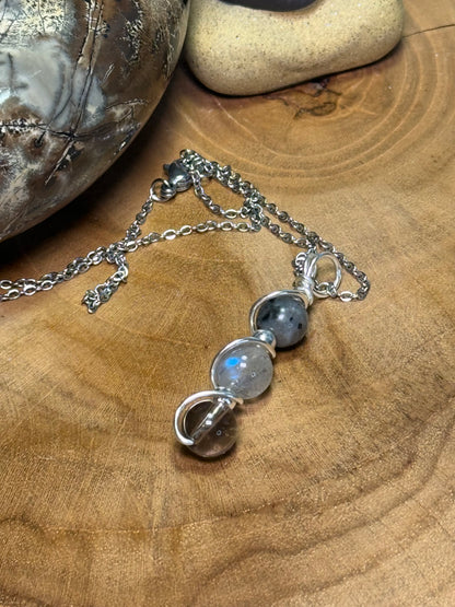 Shadowlight Trinity Pendant - Smoky Quartz - Labradorite - Larvakite