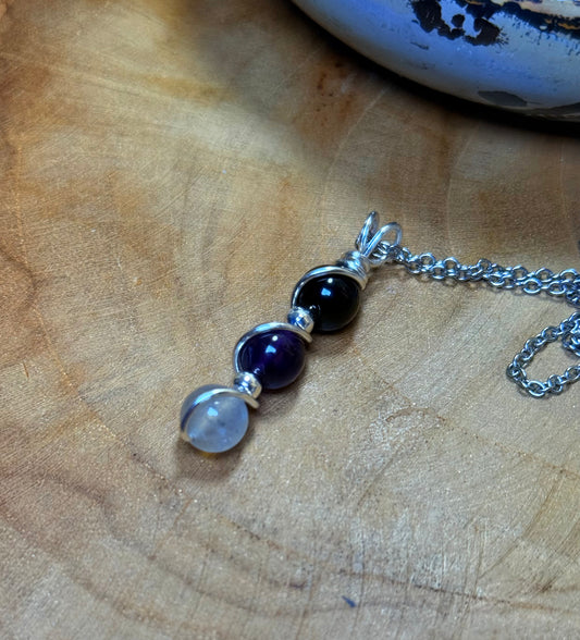 Hecate: Keeper of the Crossroads Obsidian - Amethyst - Labradorite